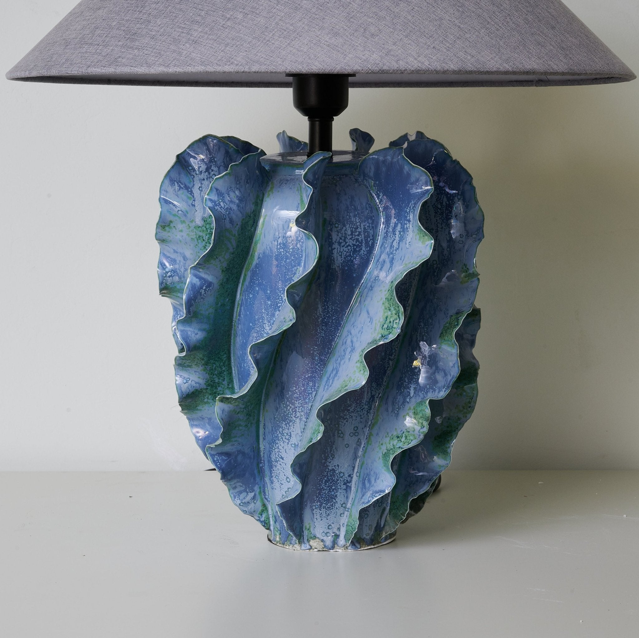 azure-wave-table-lamp-anzaz--10