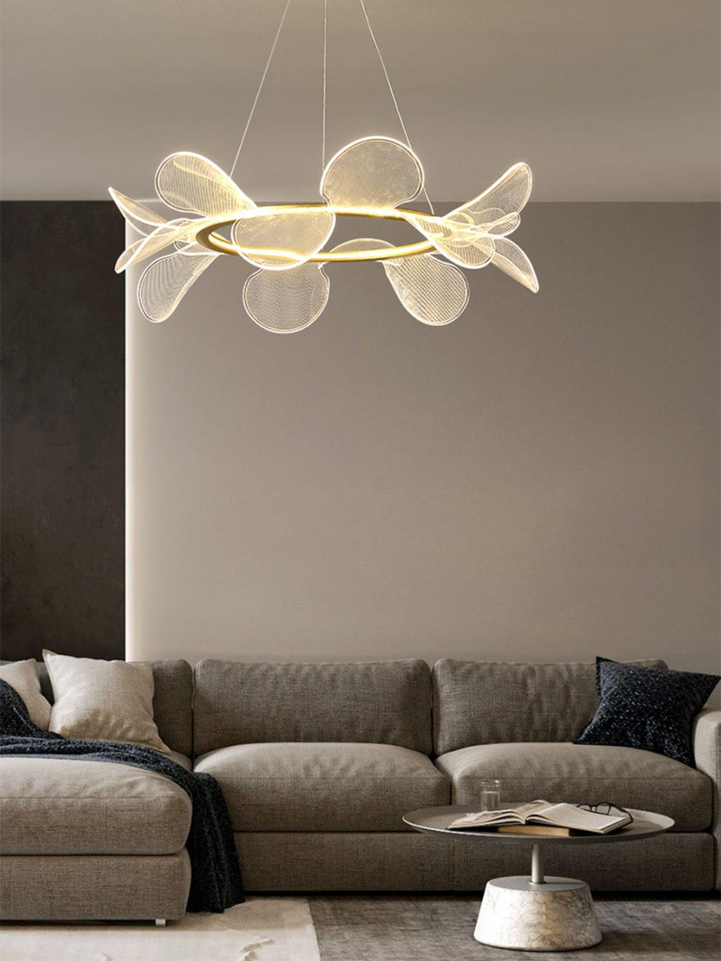 bain-flying-flowers-chandelier-anzaz--10