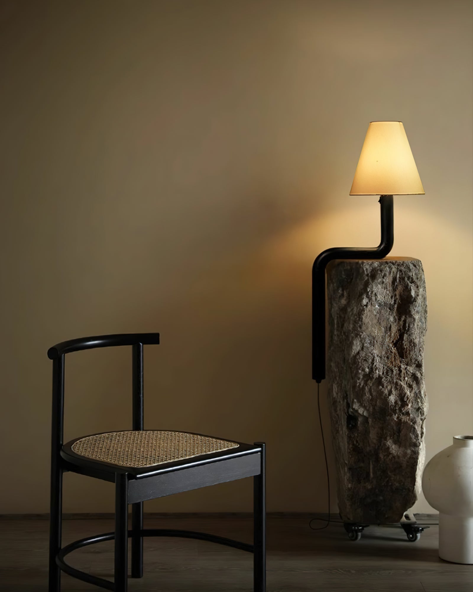 bend-wood-table-lamp-anzaz-Black-12