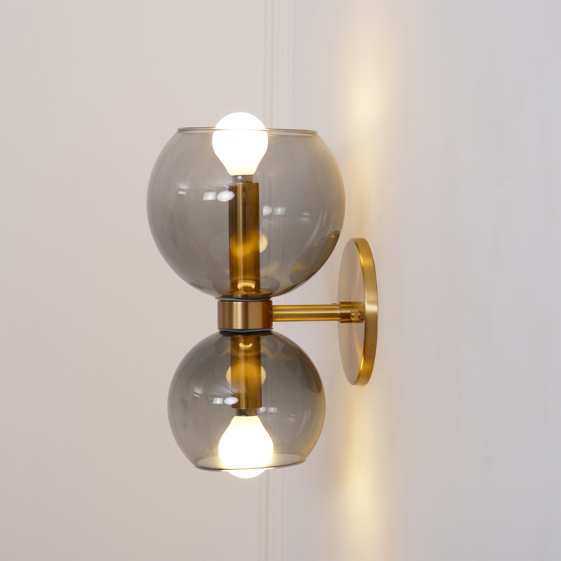 round-pearl-sconce-anzaz--18