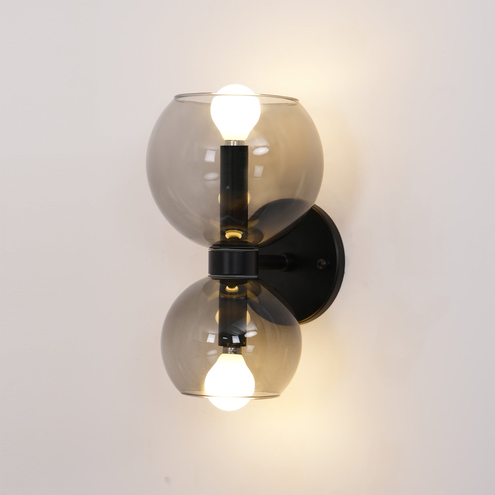 round-pearl-sconce-anzaz--17
