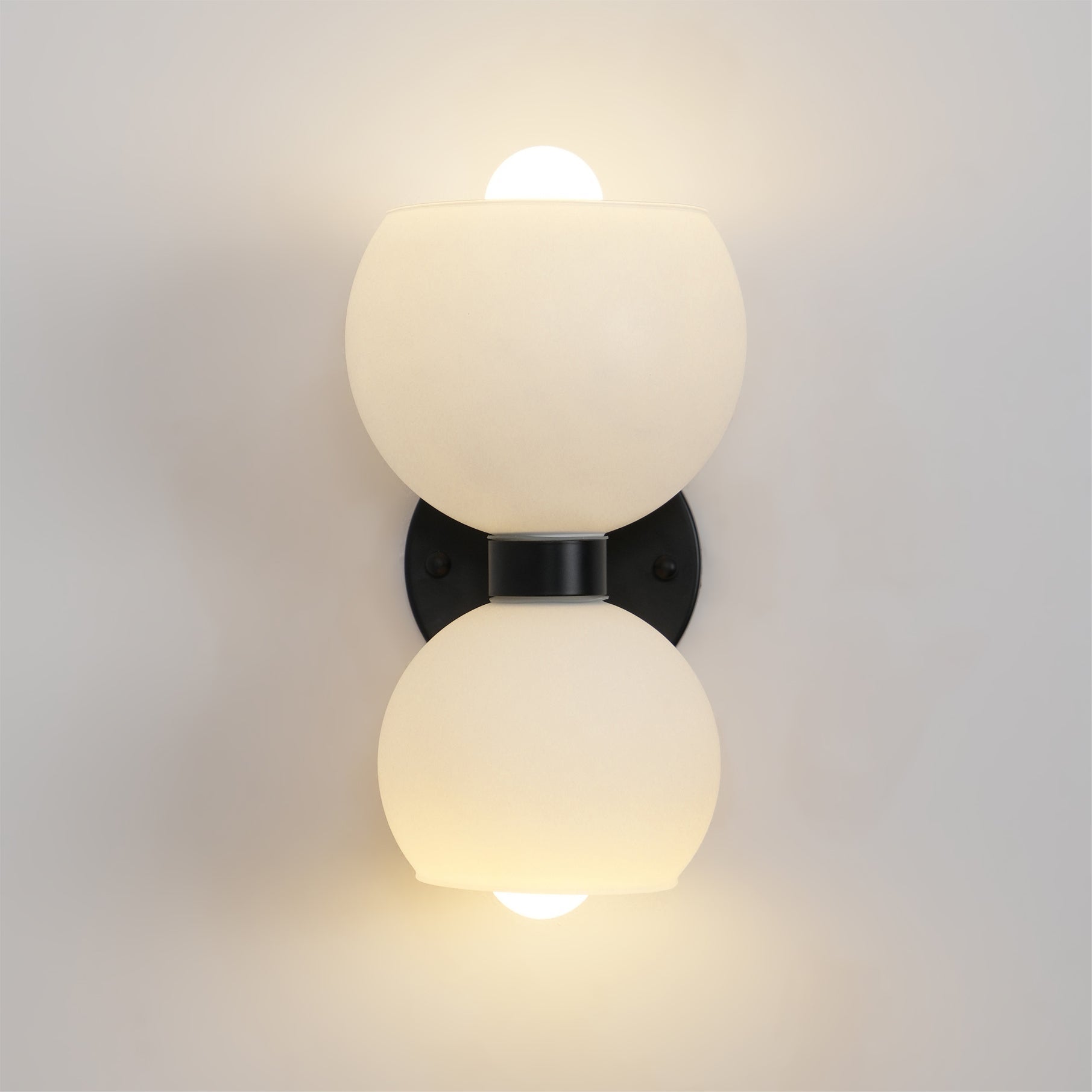 round-pearl-sconce-anzaz--54