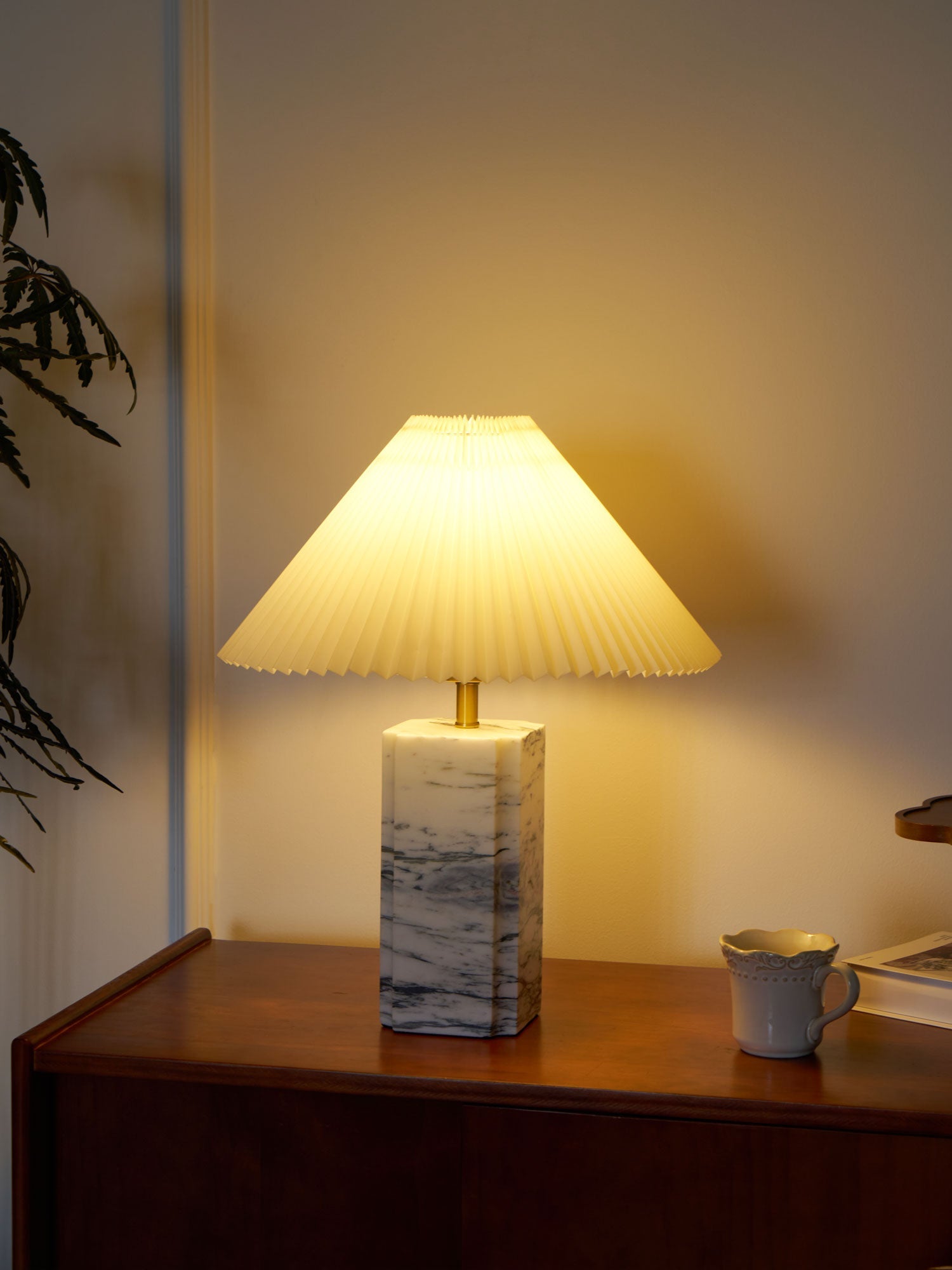bianca-marble-table-lamp-anzaz--26
