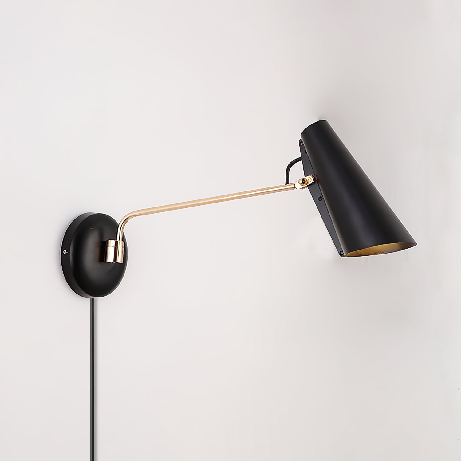 birdy-plug-in-wall-lamp-anzaz-Black-4