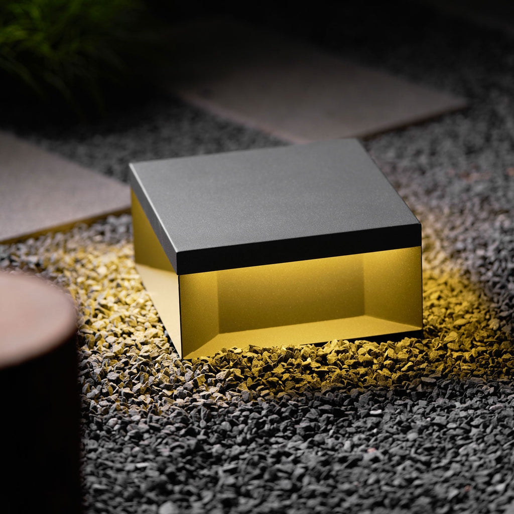 black-box-outdoor-post-light-anzaz--72