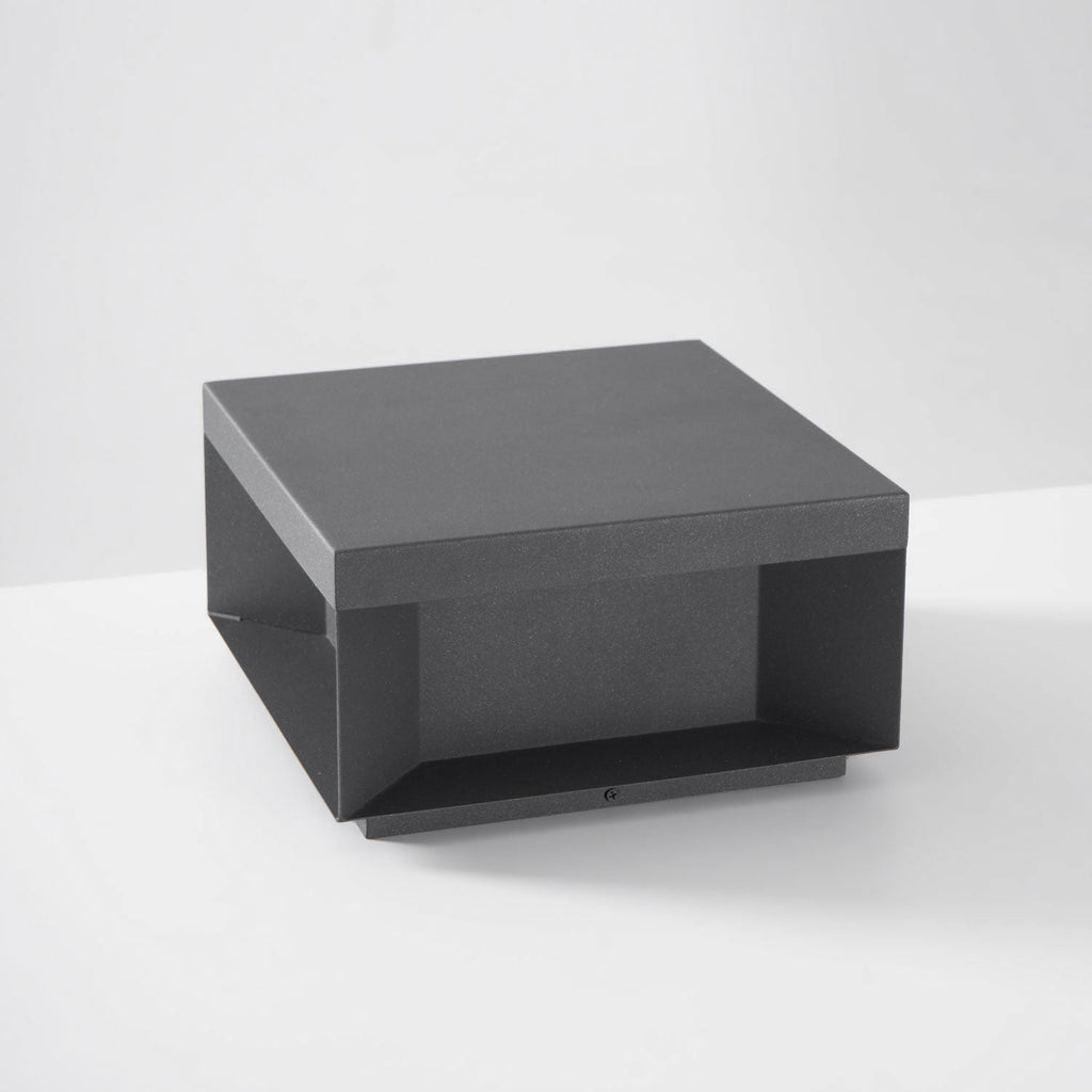 black-box-outdoor-post-light-anzaz--77