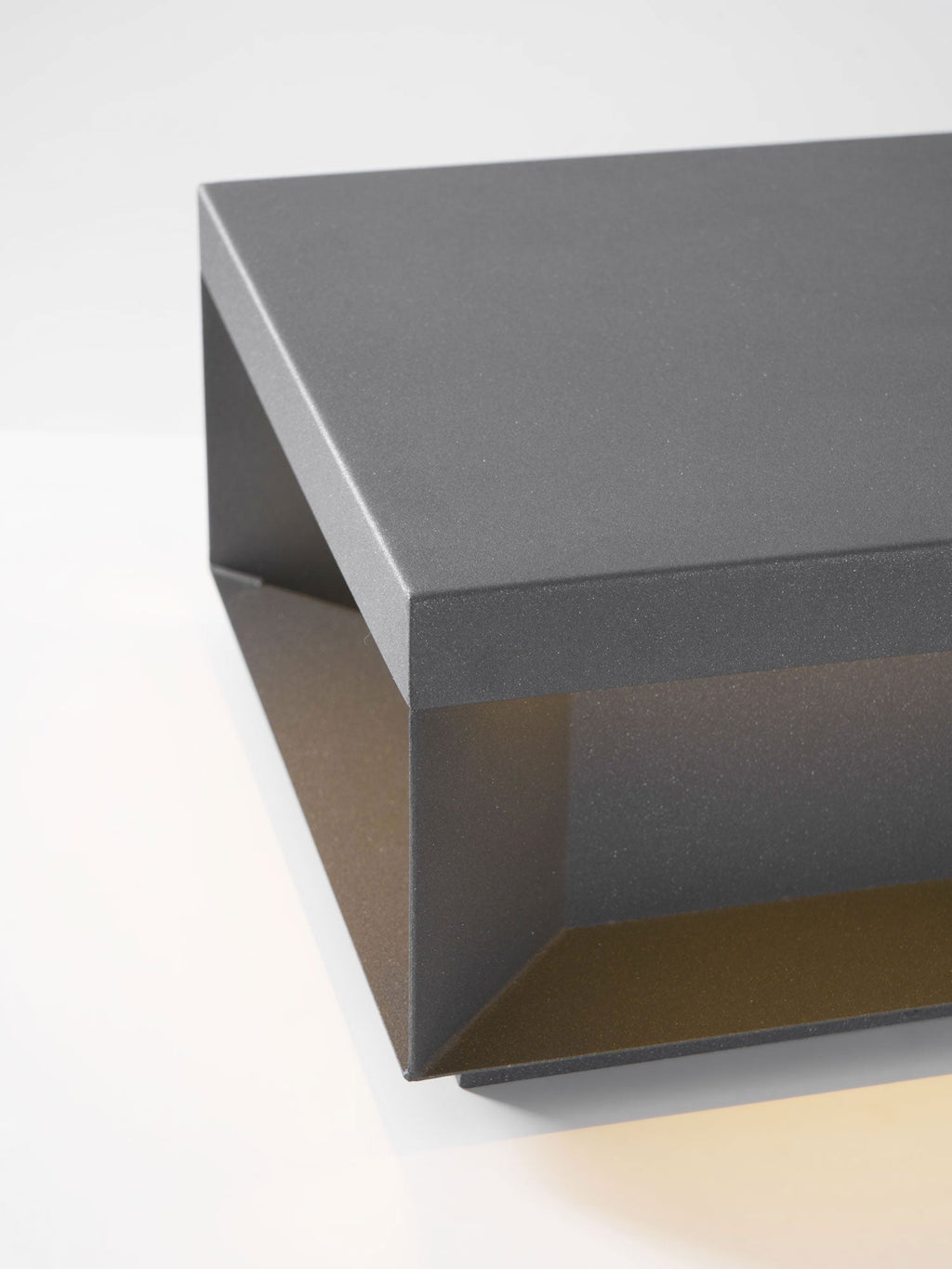 black-box-outdoor-post-light-anzaz--79