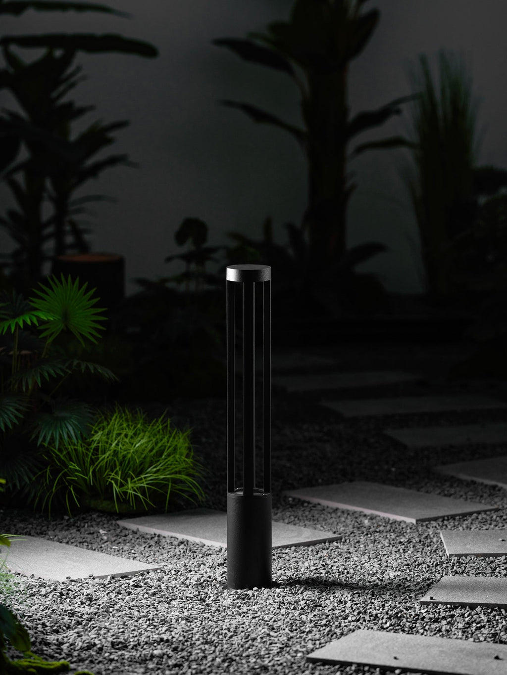 black-cylindrical-garden-outdoor-light-anzaz--23