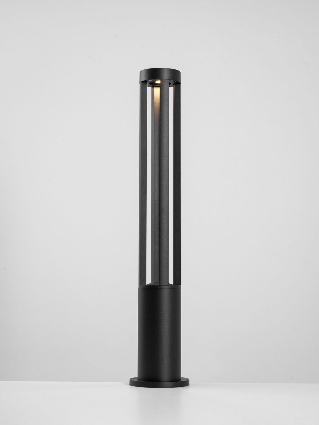 black-cylindrical-garden-outdoor-light-anzaz--64