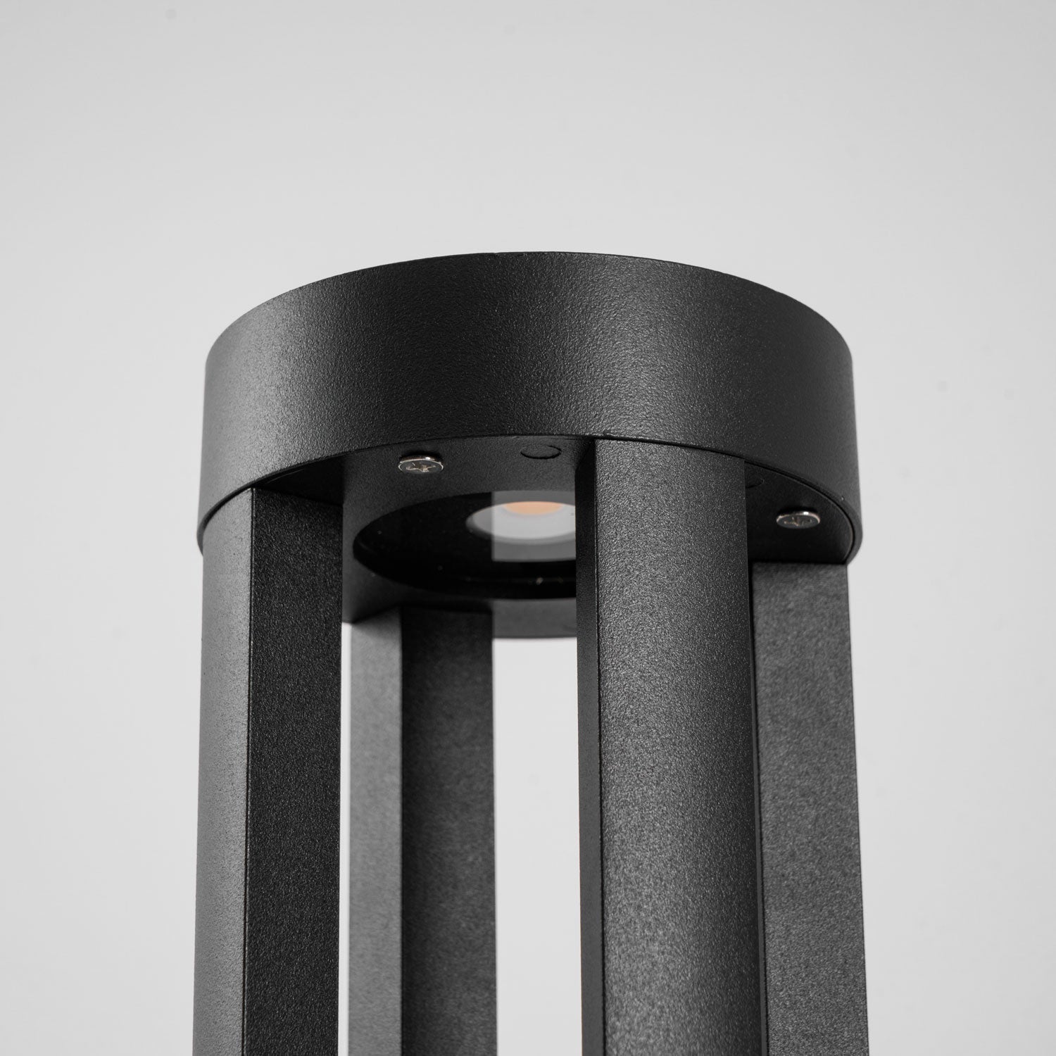black-cylindrical-garden-outdoor-light-anzaz--61