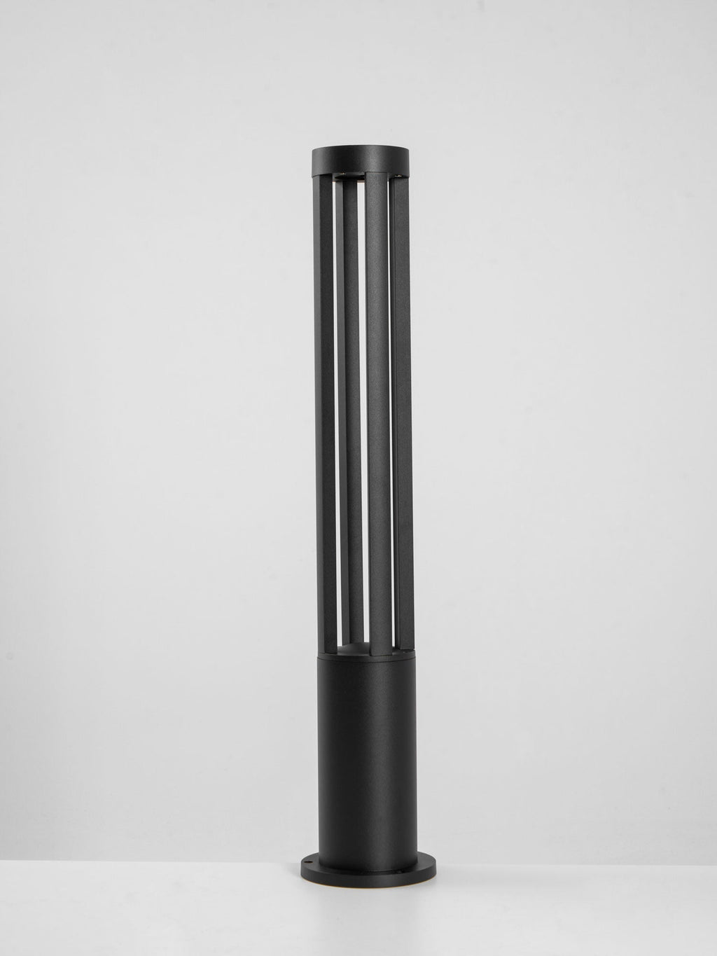 black-cylindrical-garden-outdoor-light-anzaz--60