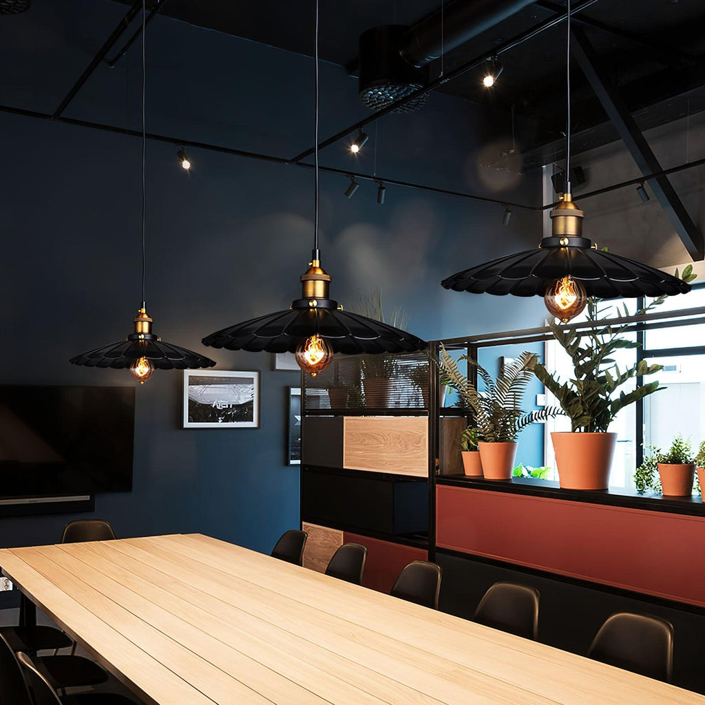 black-skirt-pendant-light-anzaz--4