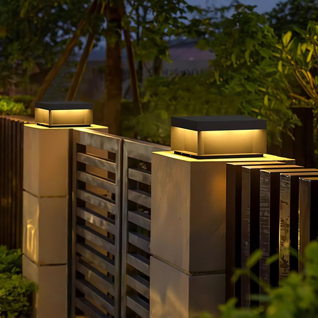 black-box-outdoor-post-light-anzaz--24
