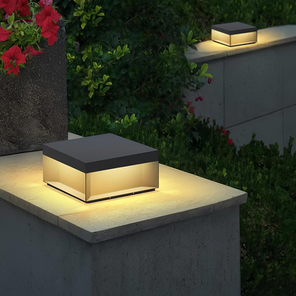 black-box-outdoor-post-light-anzaz--32