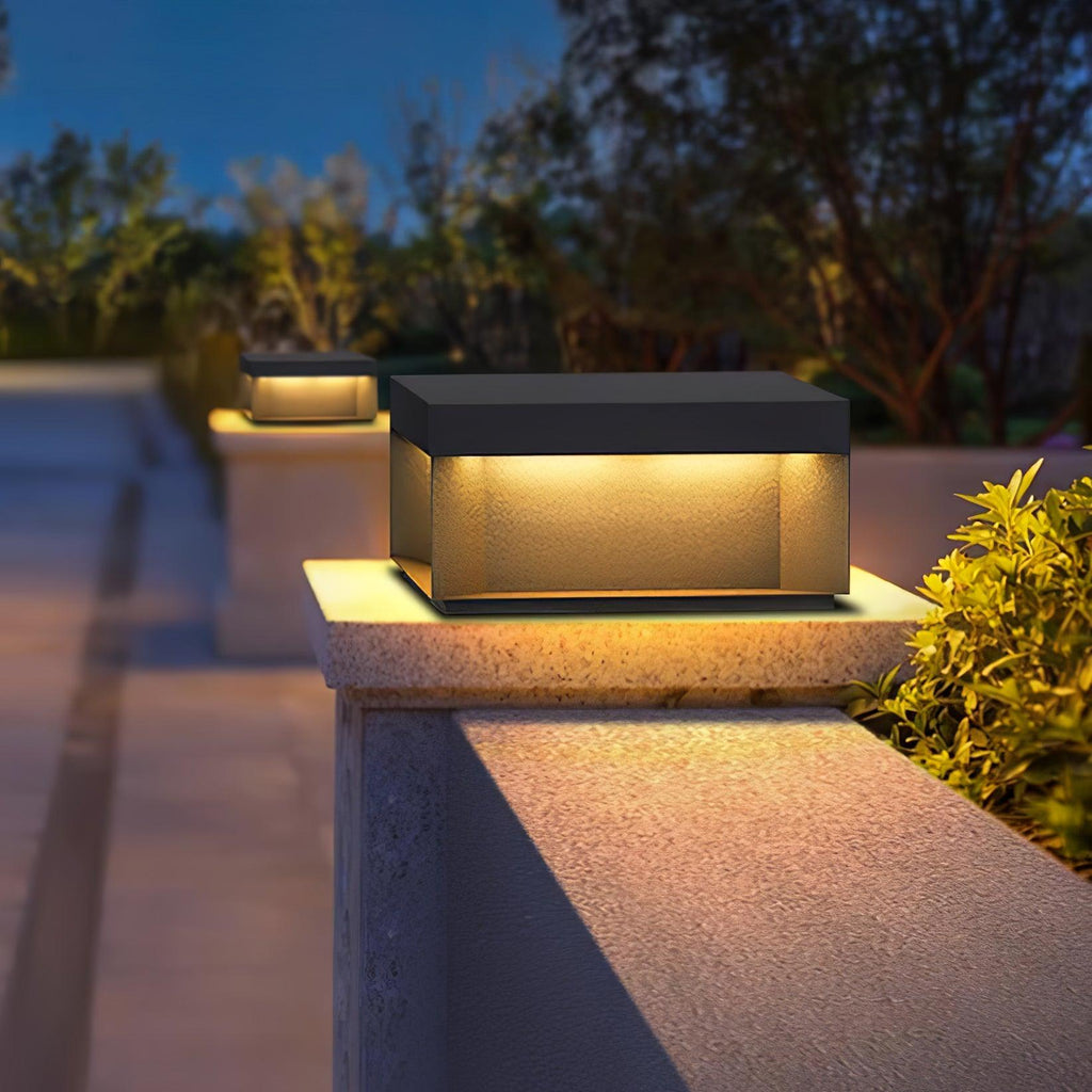 black-box-outdoor-post-light-anzaz--36