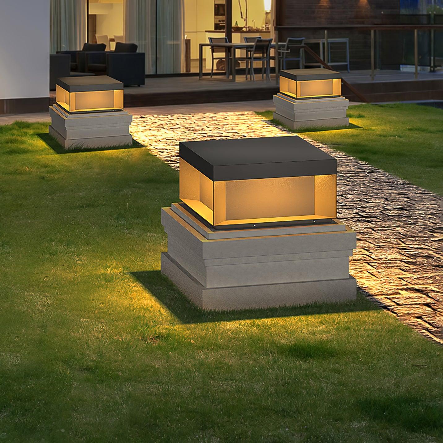 black-box-outdoor-post-light-anzaz--41