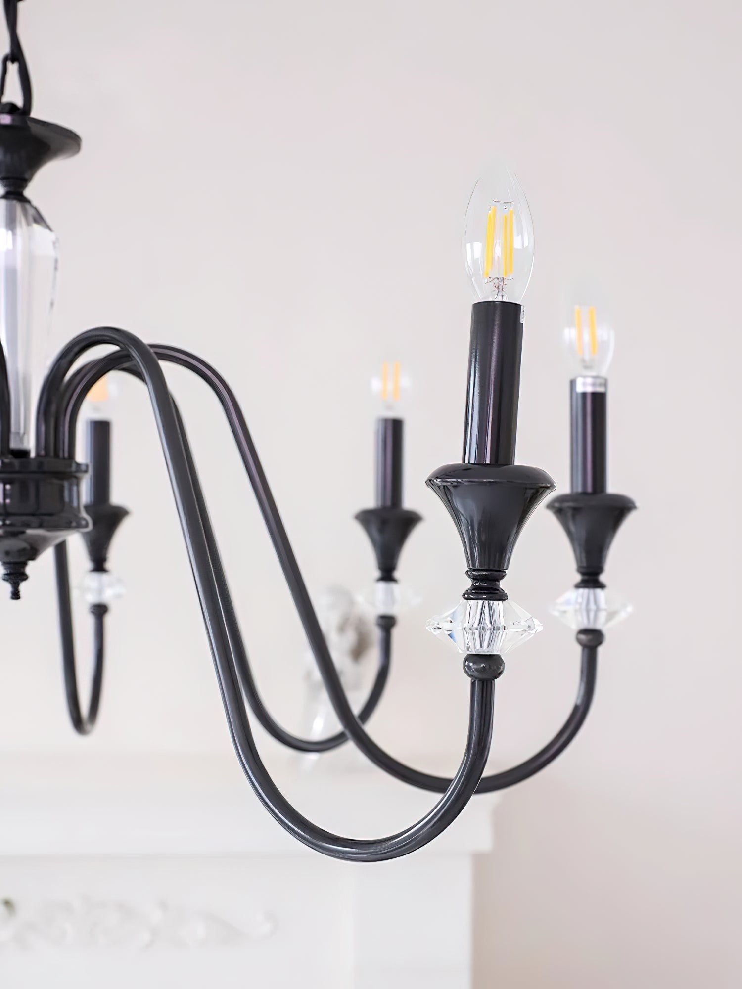 noir-candelabra-chandelier-anzaz--25
