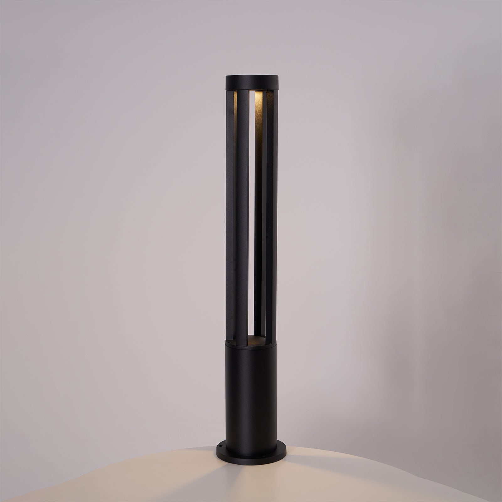 black-cylindrical-garden-outdoor-light-anzaz--57