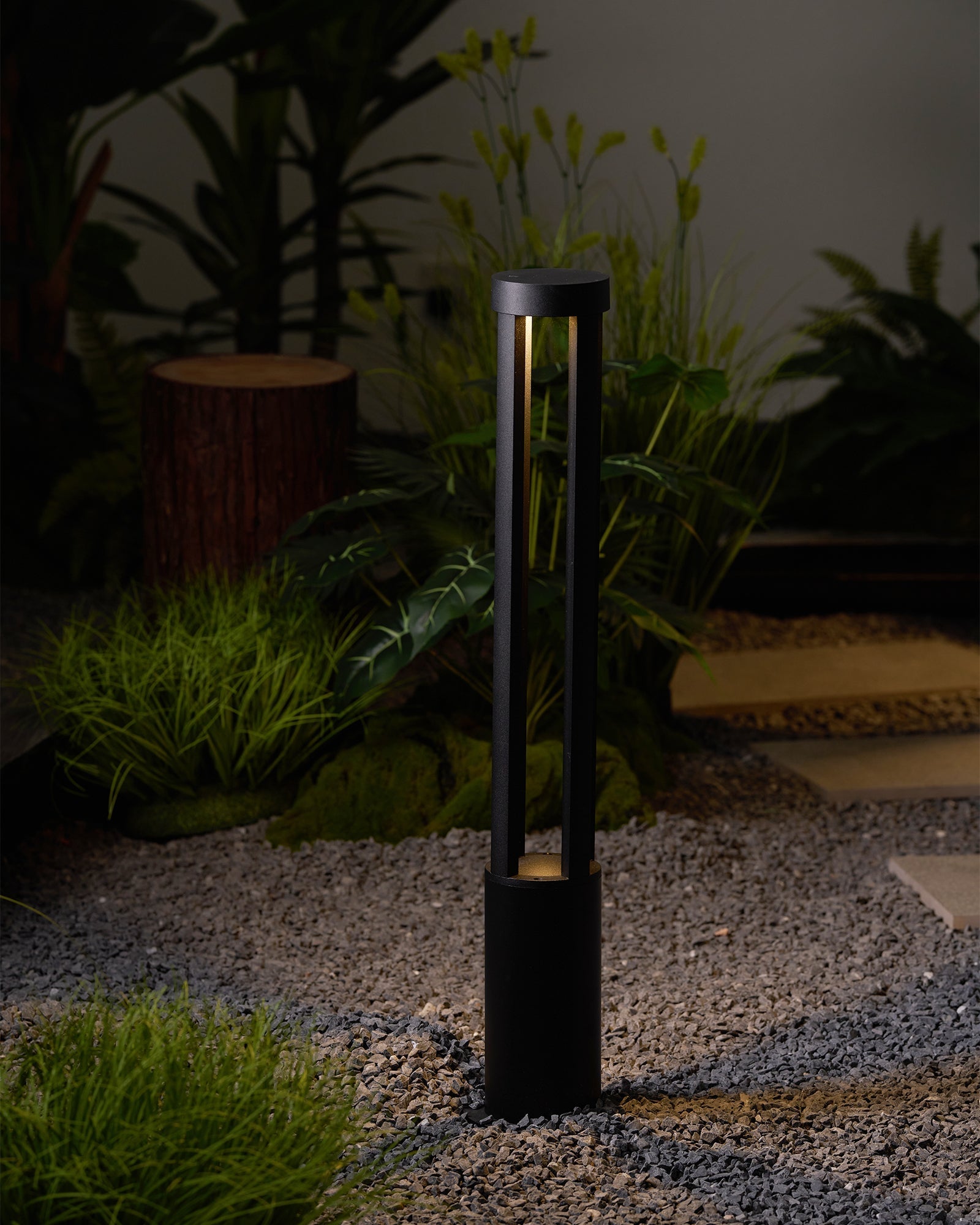 black-cylindrical-garden-outdoor-light-anzaz--11