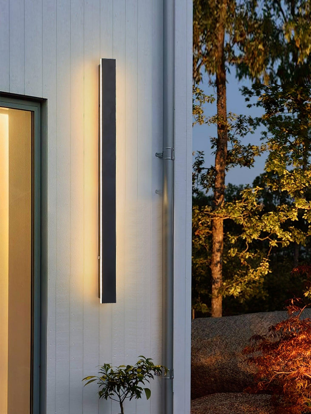 long-strip-solar-outdoor-sconce-anzaz--10