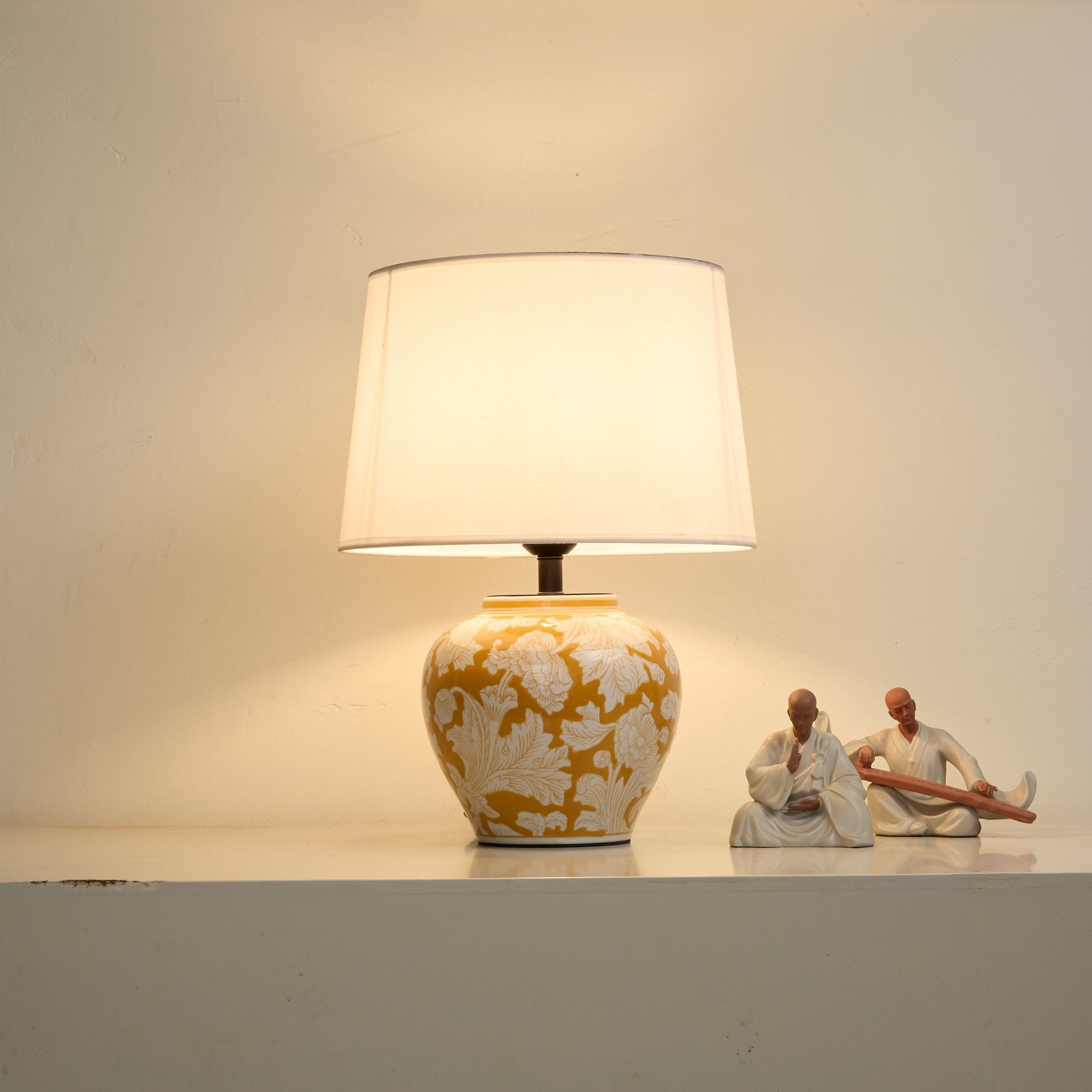 blazing-blossom-ceramic-table-lamp-anzaz-Yellow & White-3
