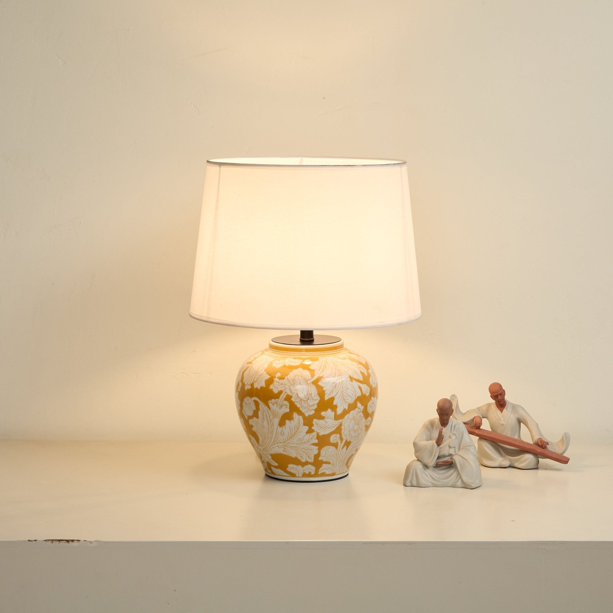 blazing-blossom-ceramic-table-lamp-anzaz-Yellow & White-4