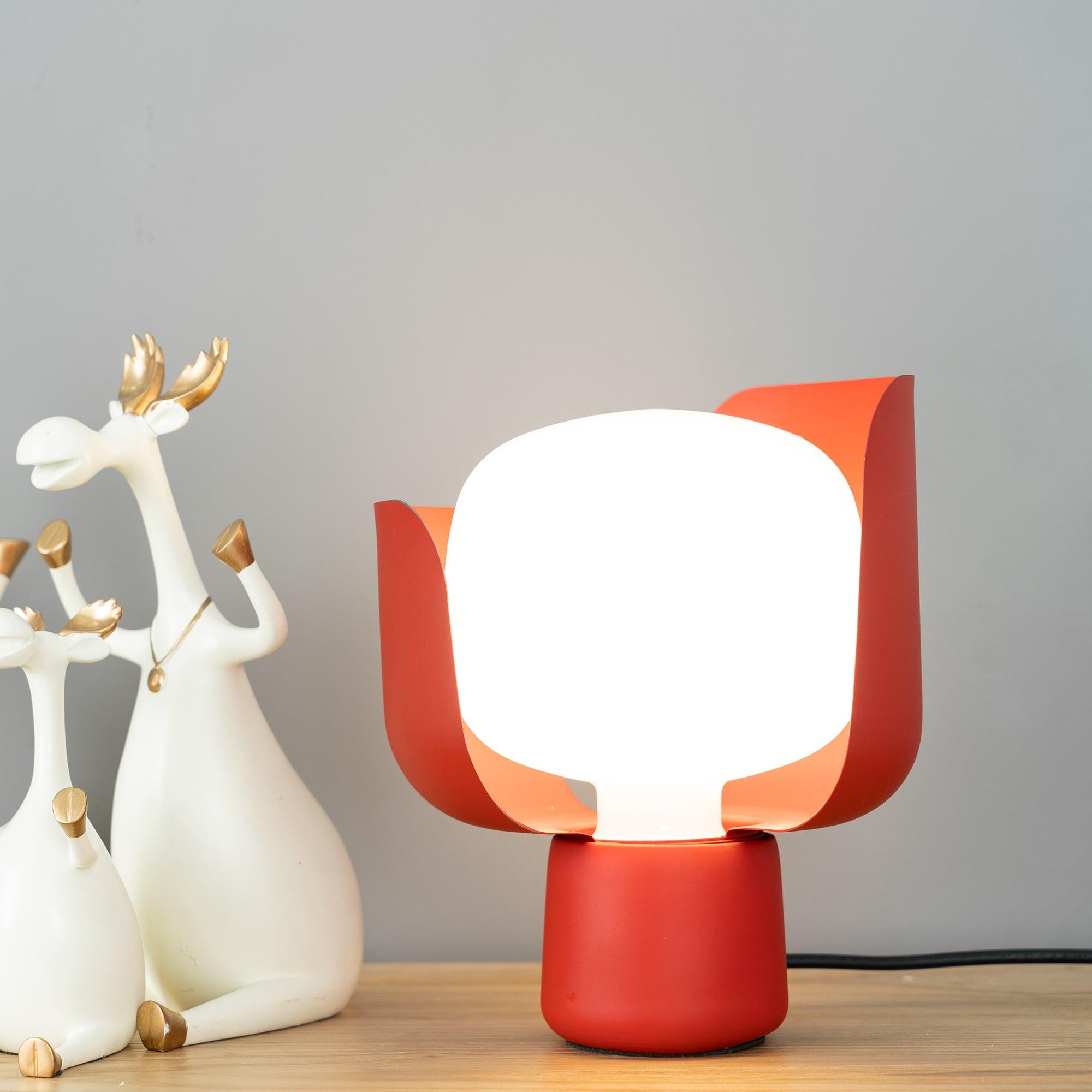 blom-table-lamp-anzaz-White-3