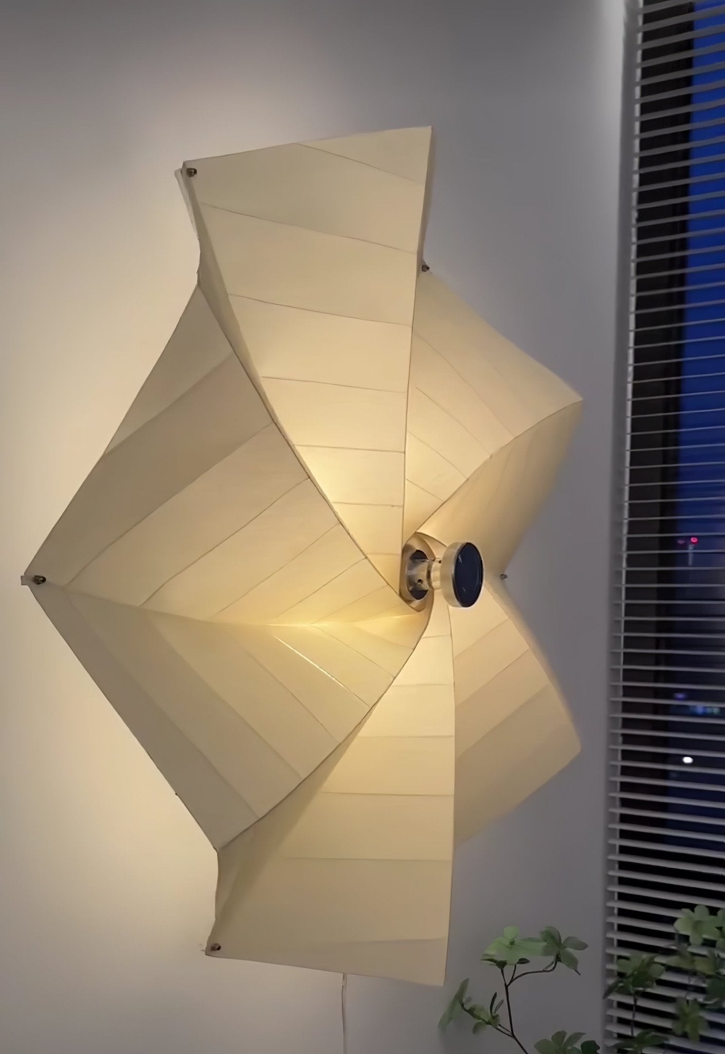 bloom-petals-wall-lamp-anzaz--10