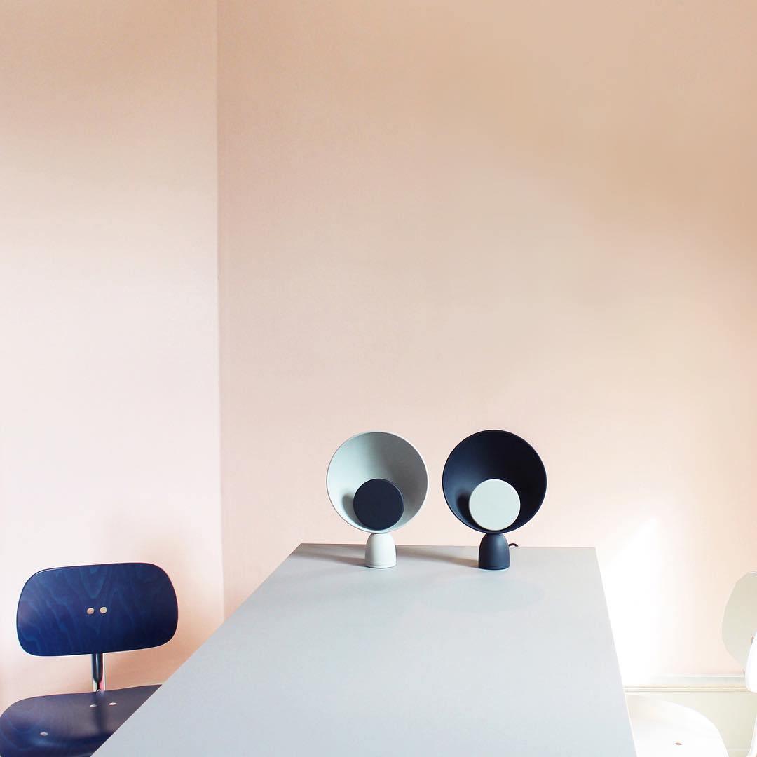 blooper-table-lamp-anzaz-Gray+Pink-7