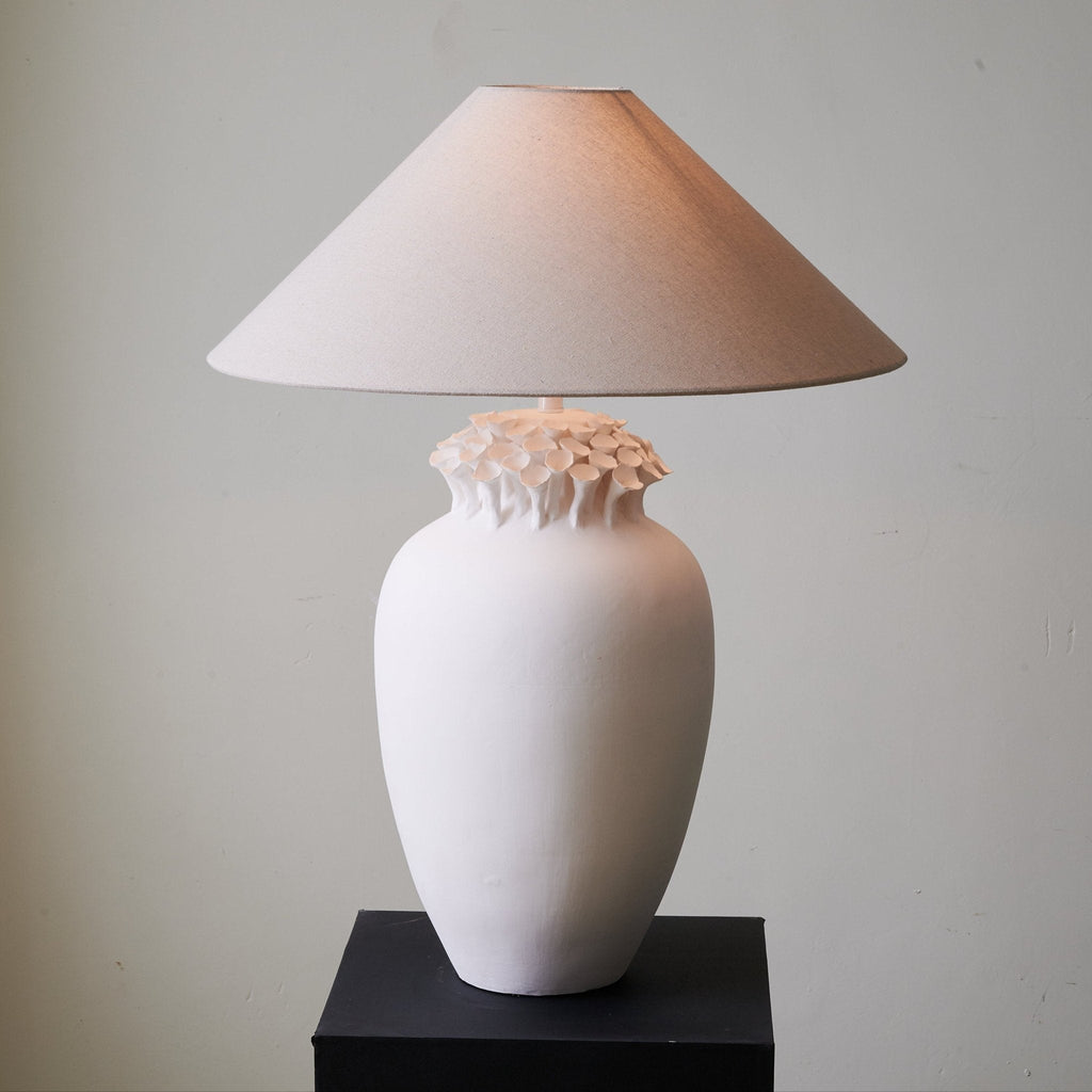 blossom-crest-ceramic-table-lamp-anzaz--6