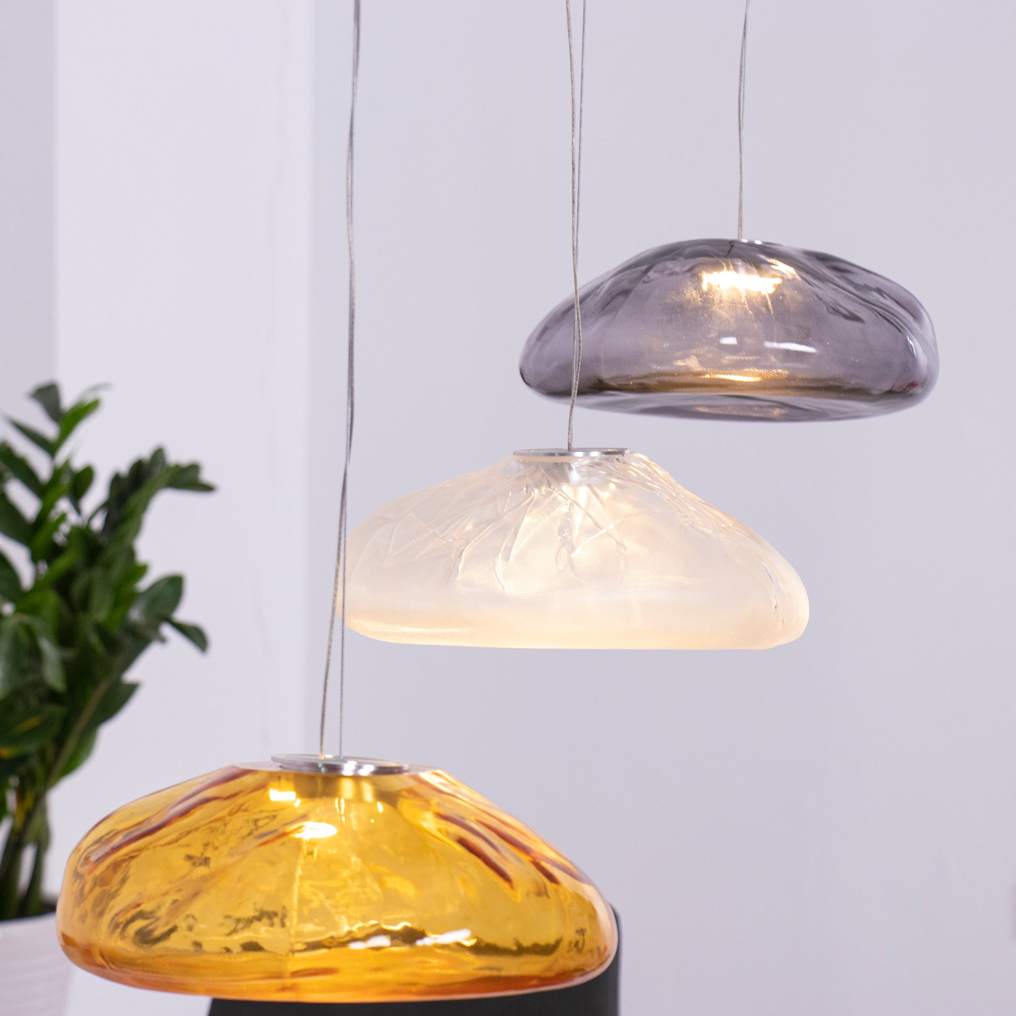 blown-glass-mesh-pendant-light-anzaz-White glass-4