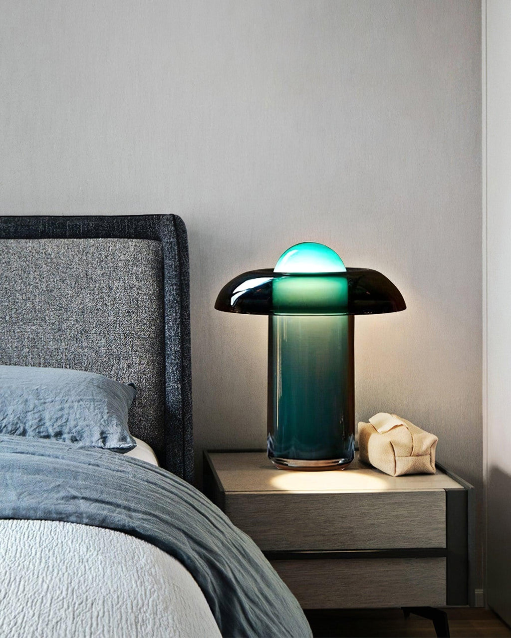 blue-glass-mushroom-table-lamp-anzaz--14