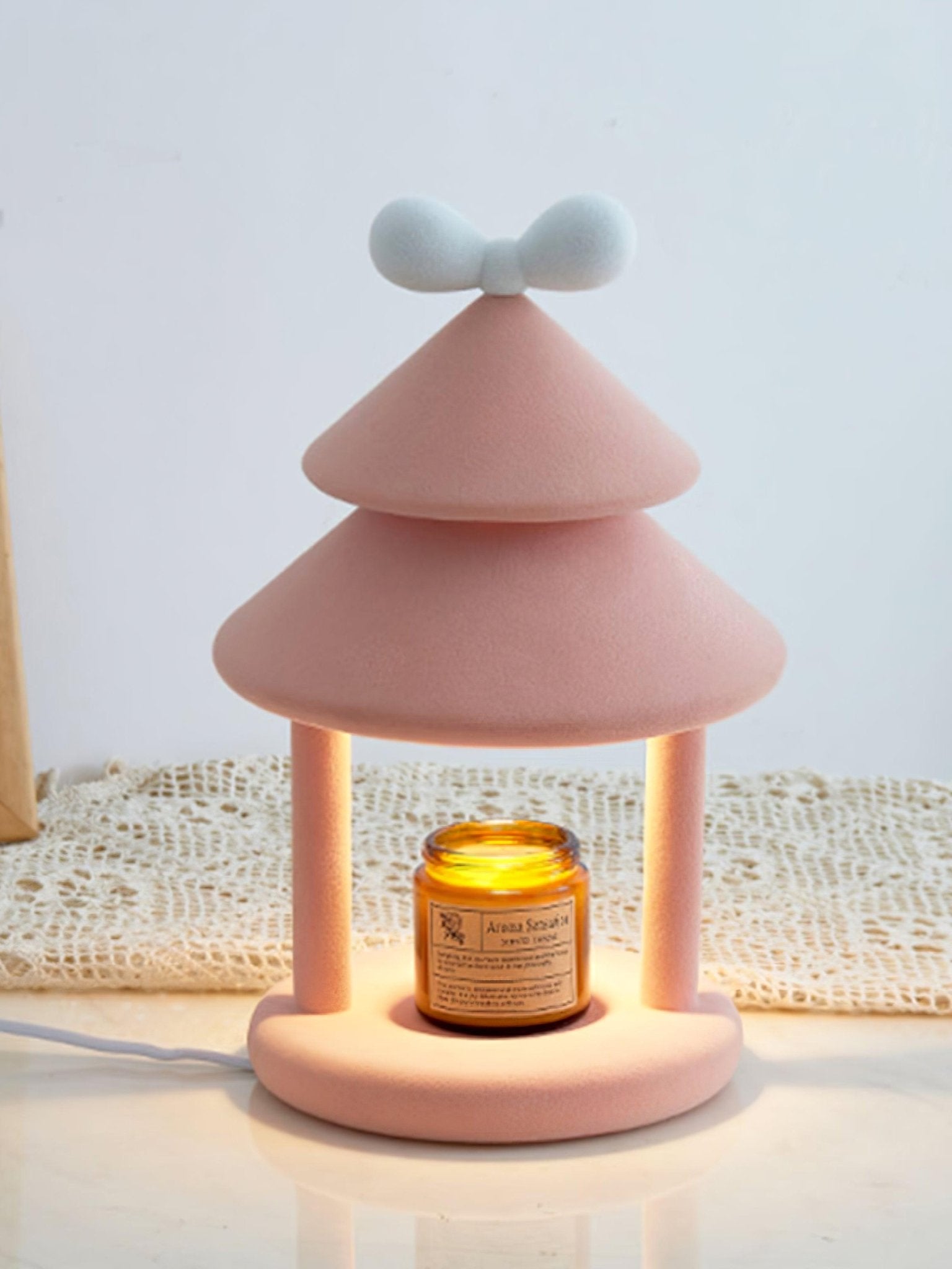bow-tie-cone-table-lamp-anzaz-Pink & White-3