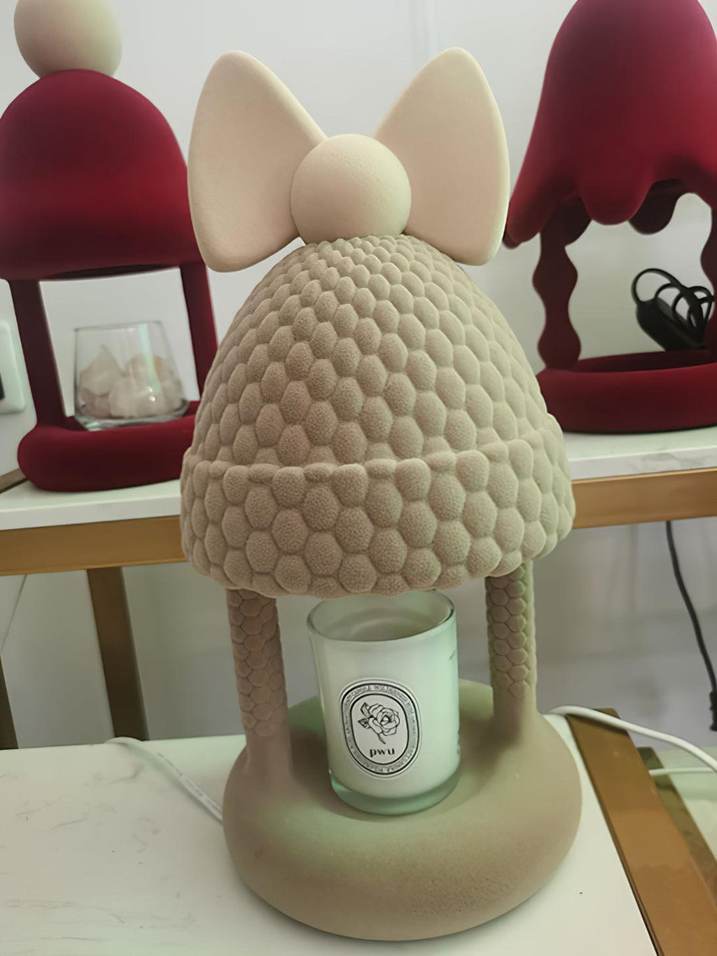 bow-tie-hat-table-lamp-anzaz--14