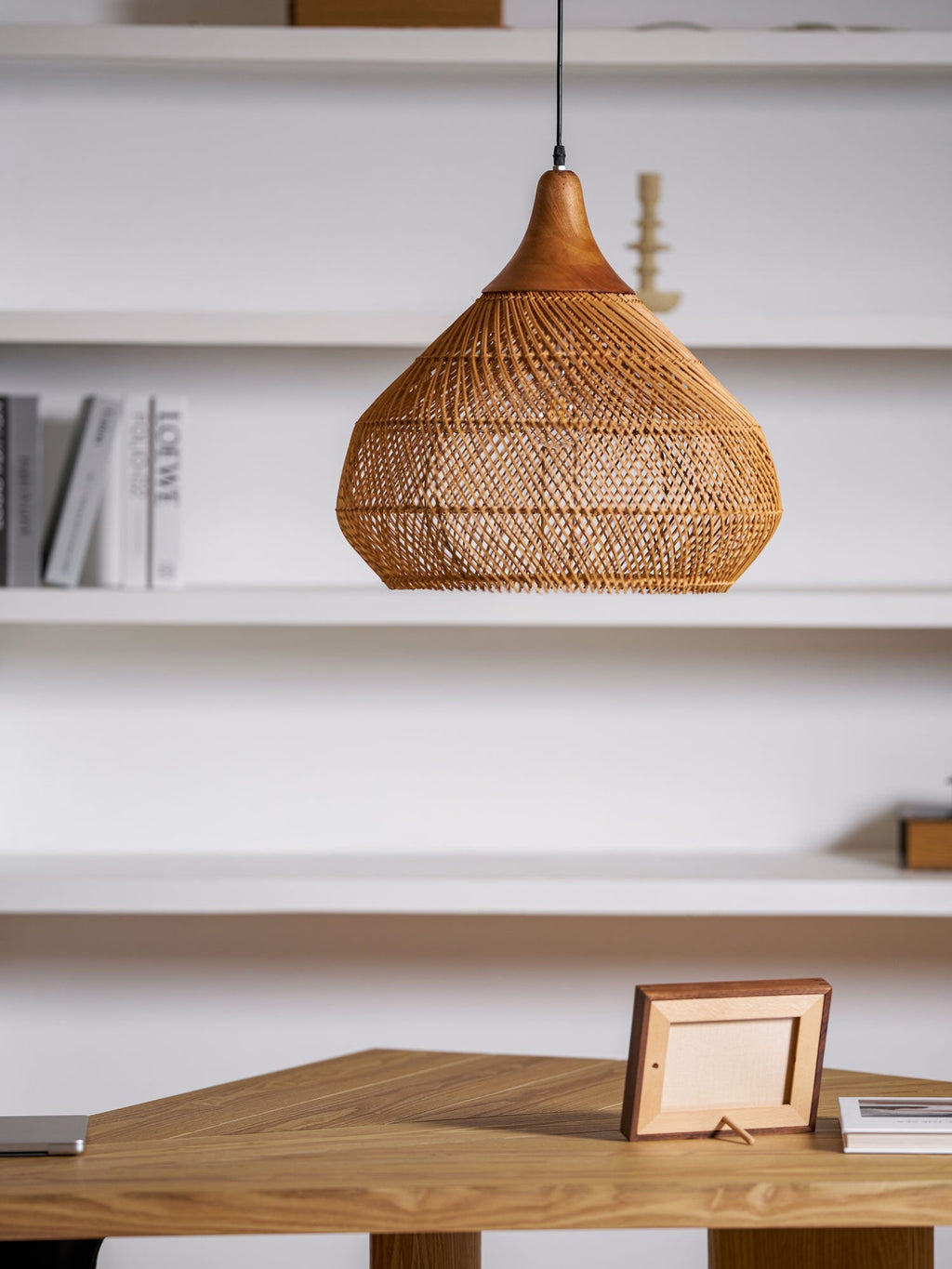 braided-rattan-pendant-lamp-anzaz--92
