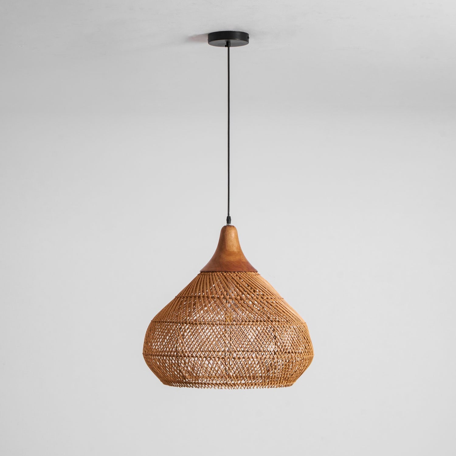 braided-rattan-pendant-lamp-anzaz--89