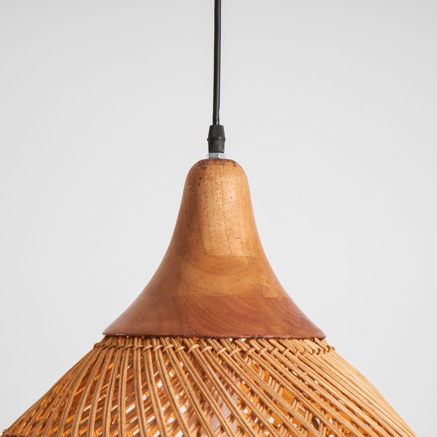braided-rattan-pendant-lamp-anzaz--85