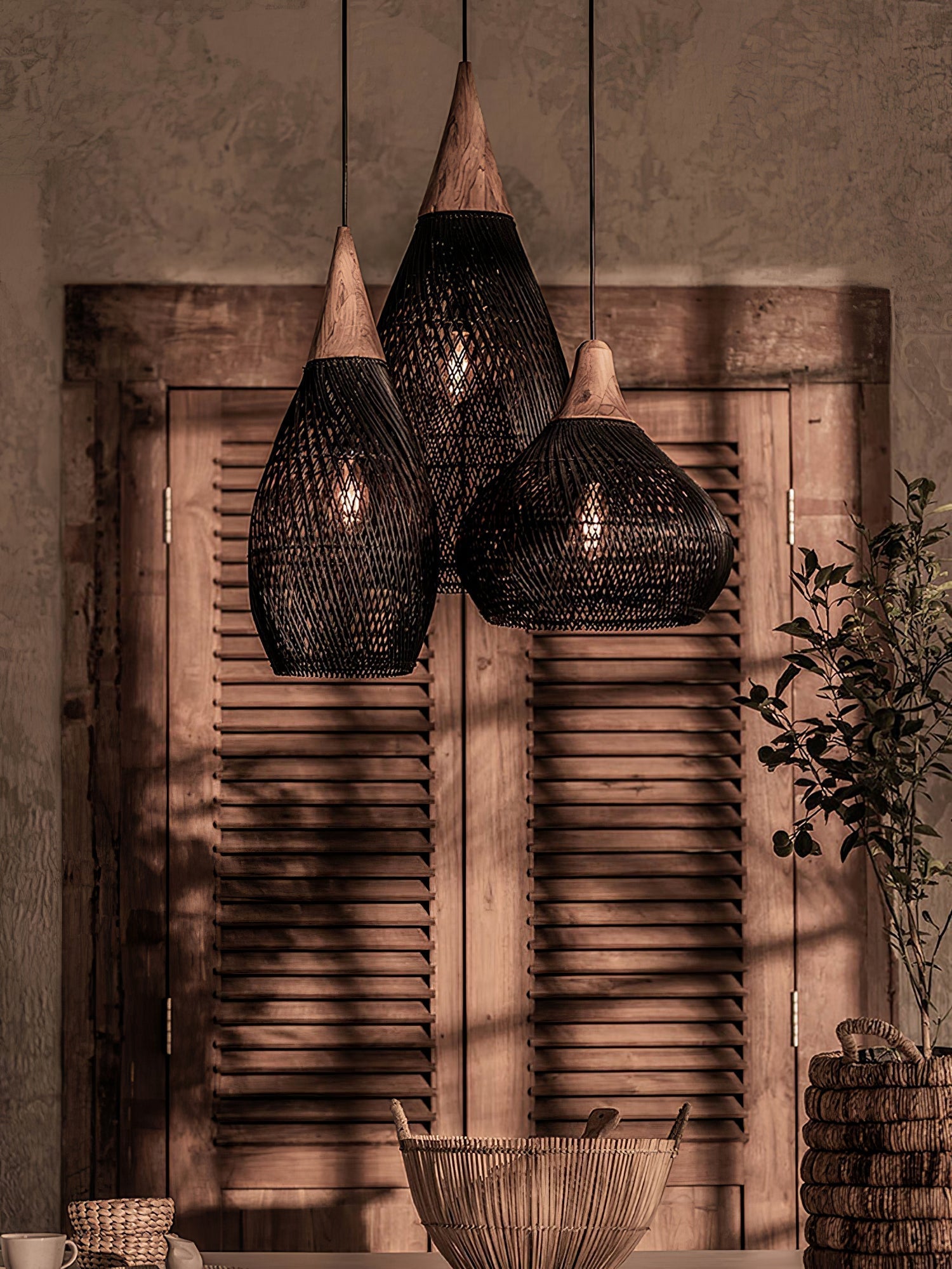 braided-rattan-swag-pendant-lamp-anzaz-Dark wood & Black rattan-21