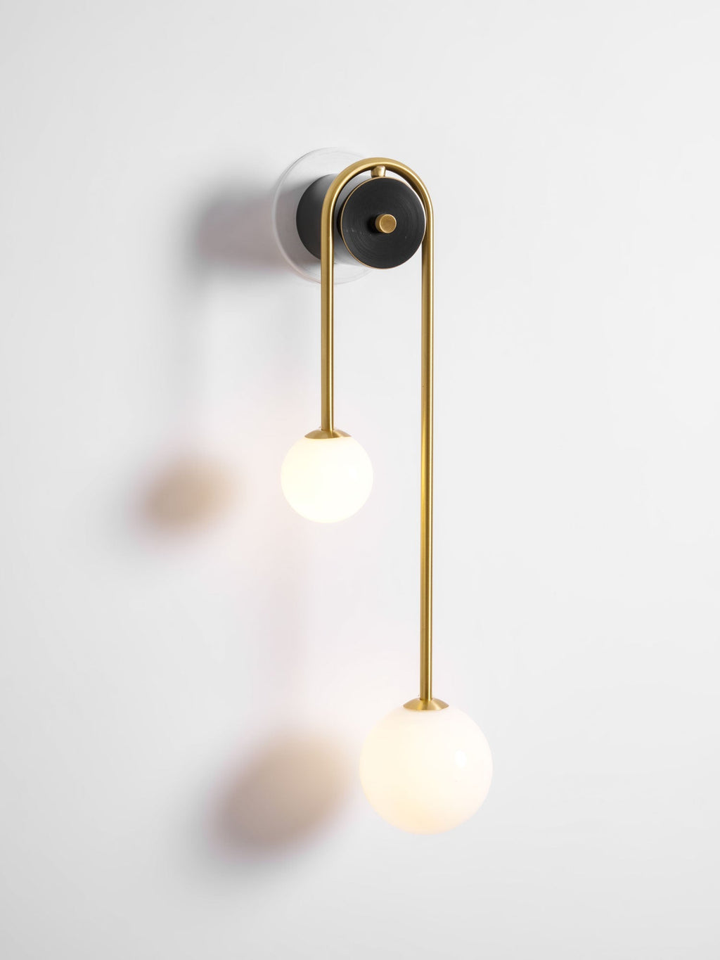 brass-arc-wall-light-anzaz--39