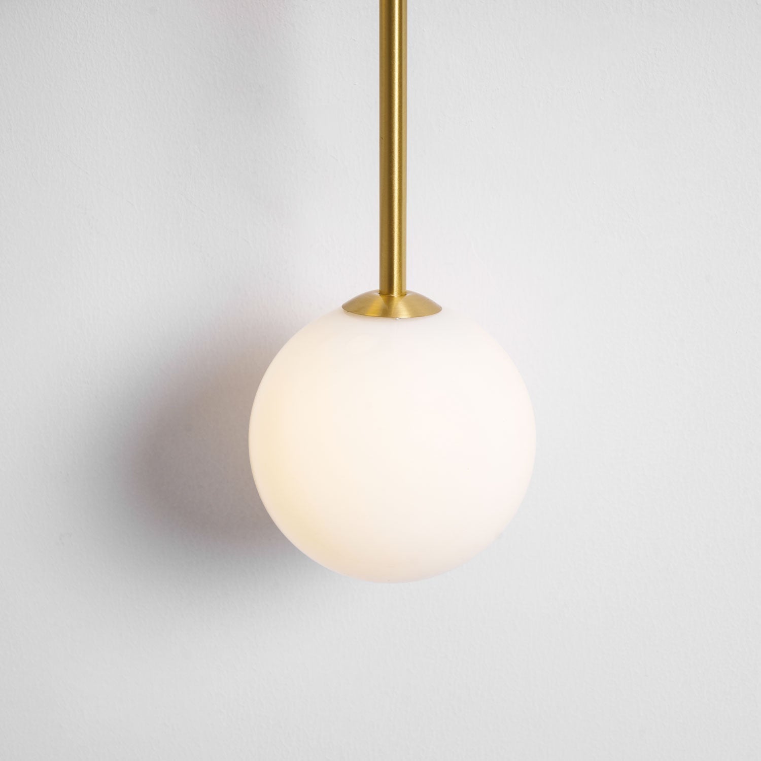 brass-arc-wall-light-anzaz--40