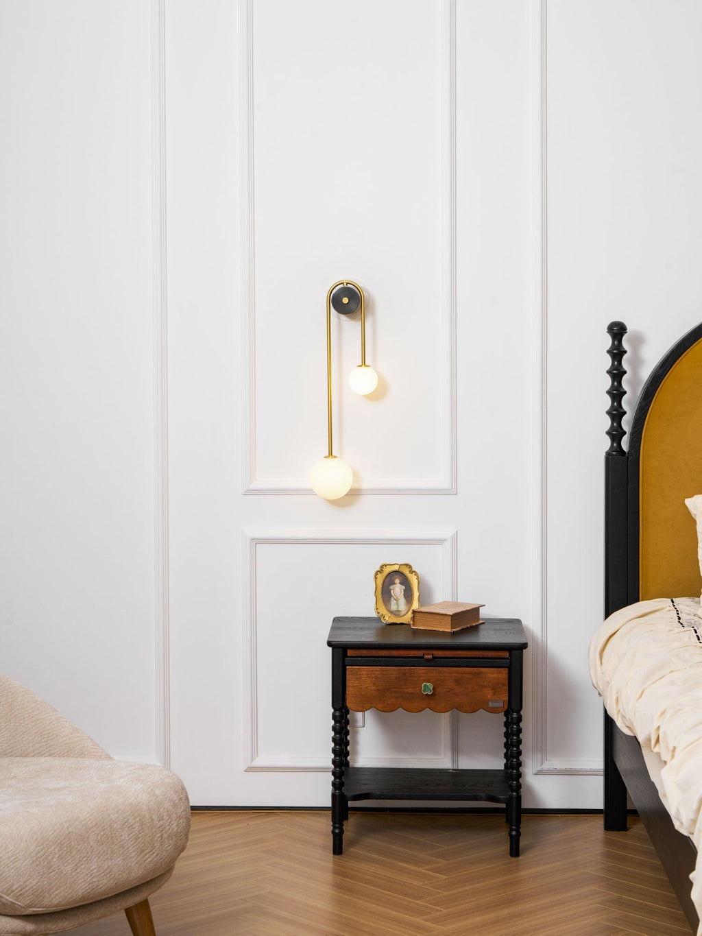 brass-arc-wall-light-anzaz--26
