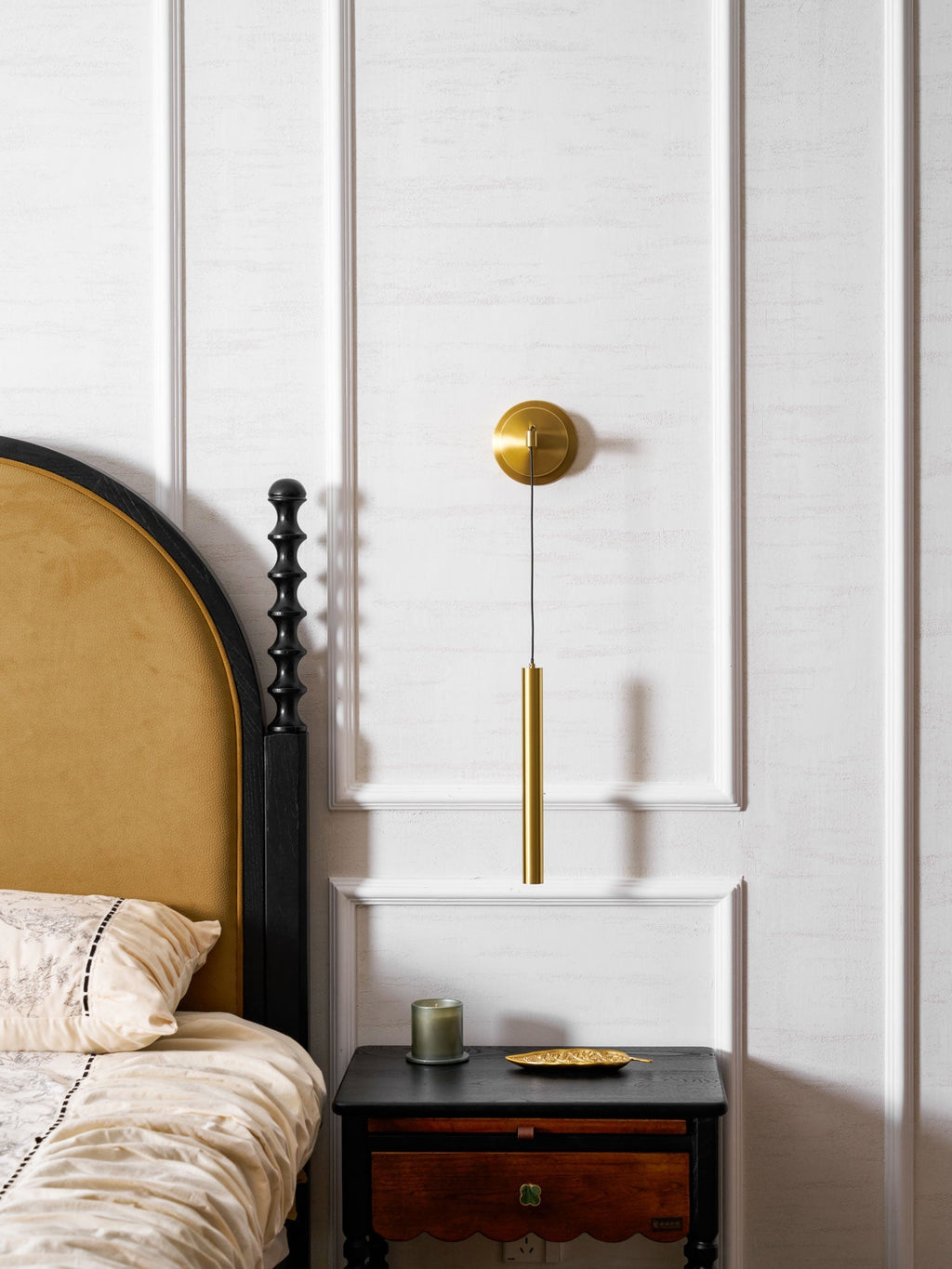 brass-line-wall-light-anzaz--46