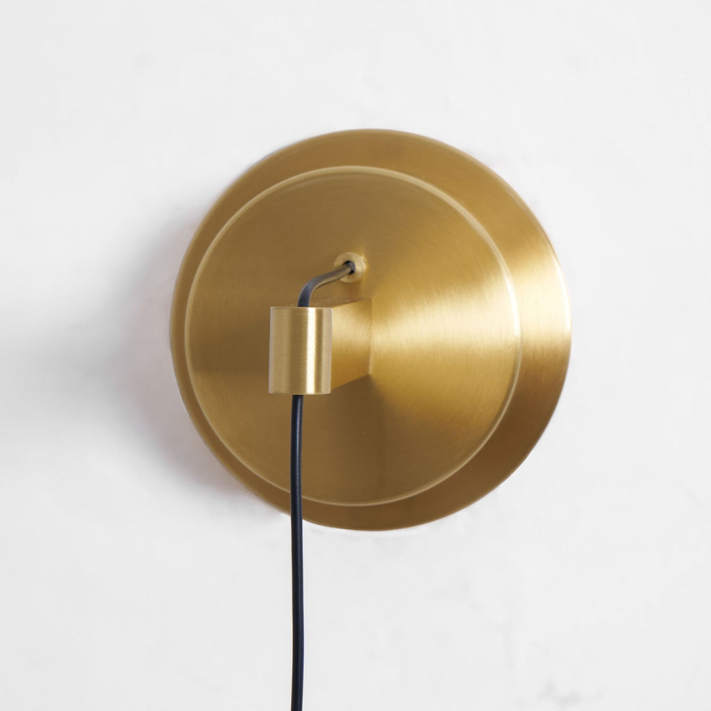 brass-line-wall-light-anzaz--50