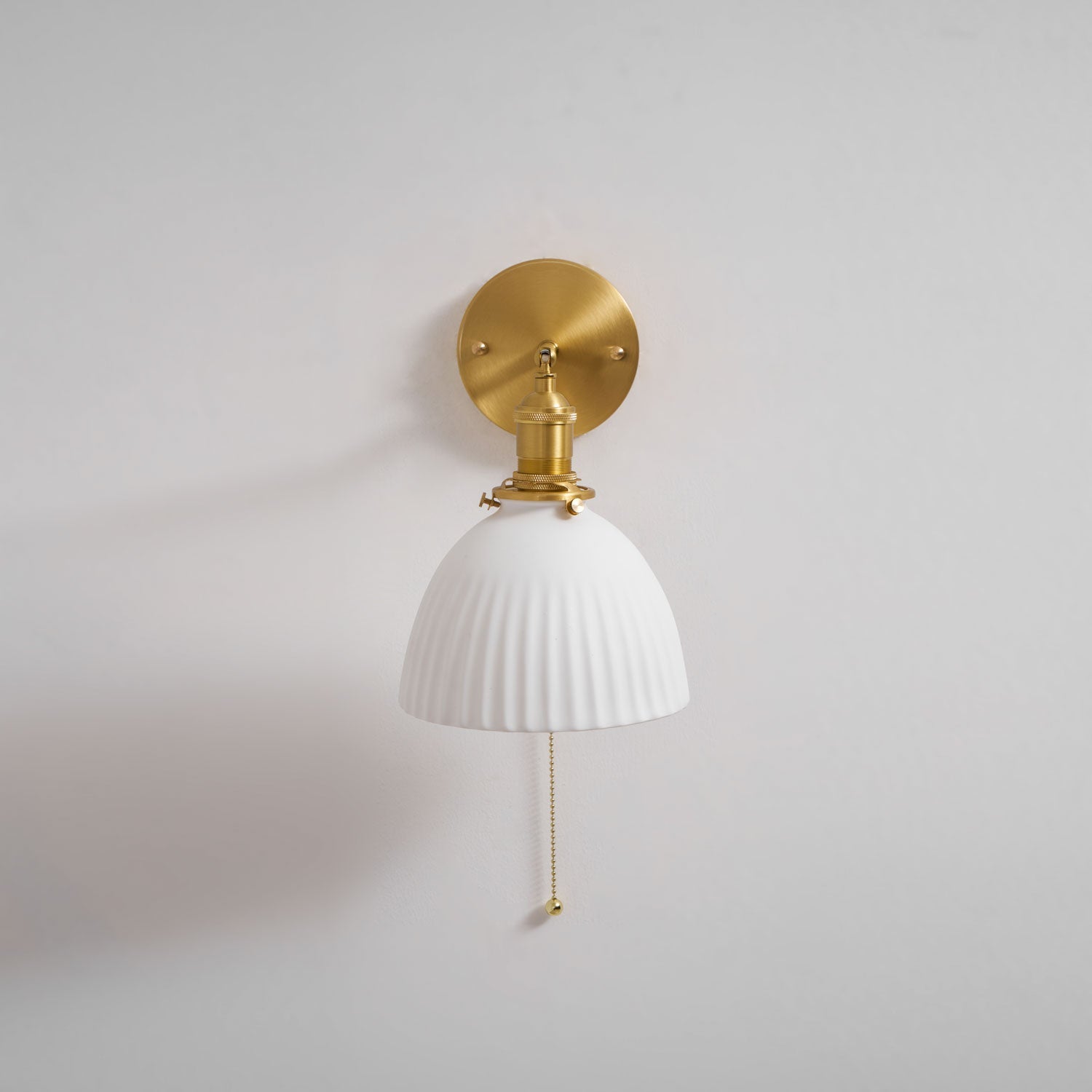brass-pleated-ceramic-wall-lamp-anzaz--38