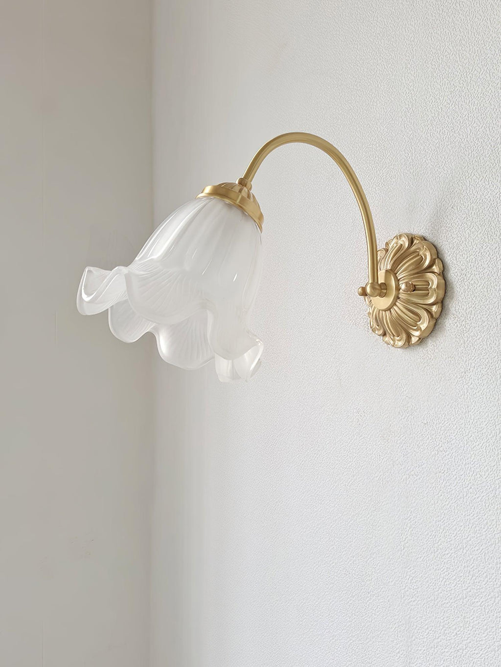 brass-floral-glass-sconce-anzaz--14