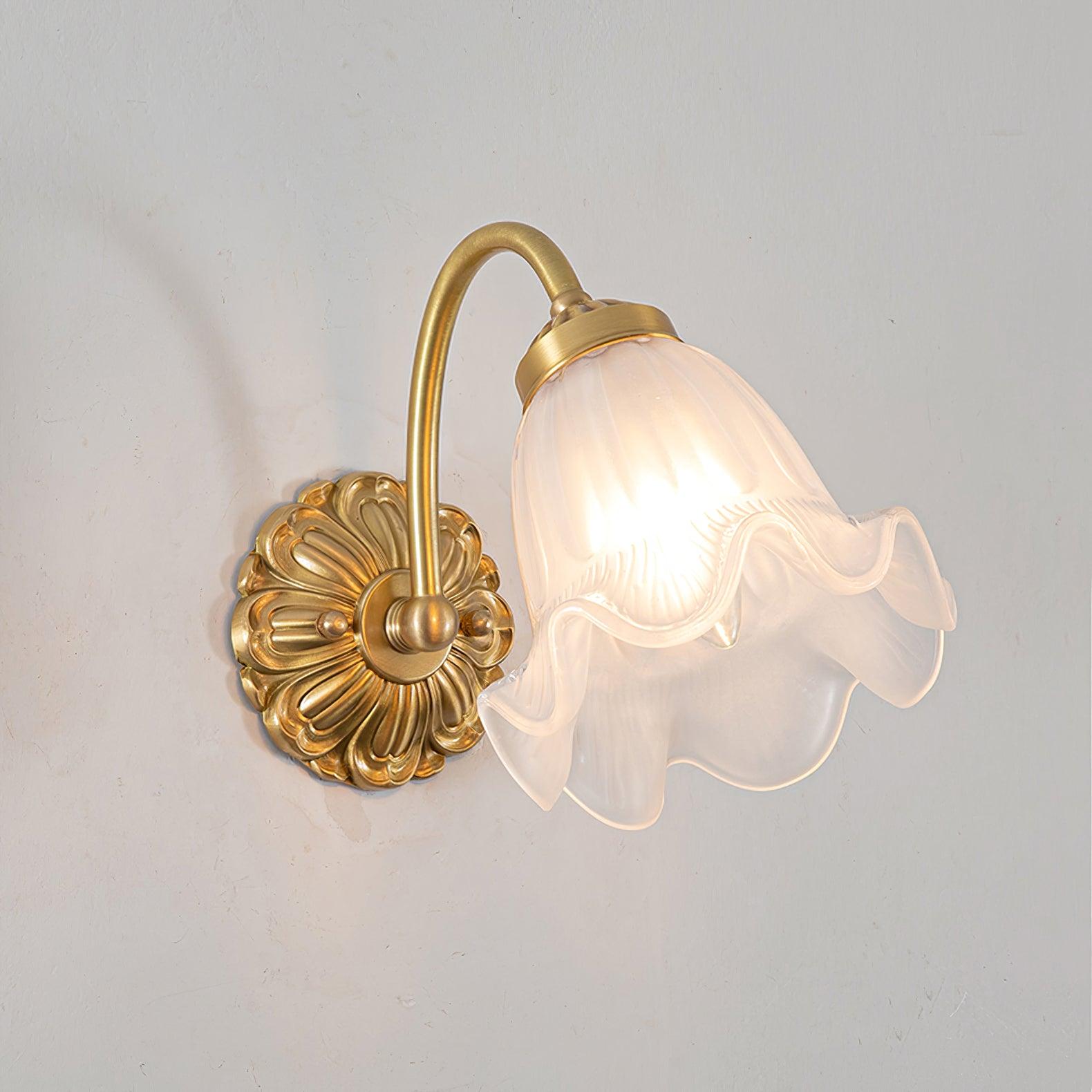 brass-floral-glass-sconce-anzaz--5