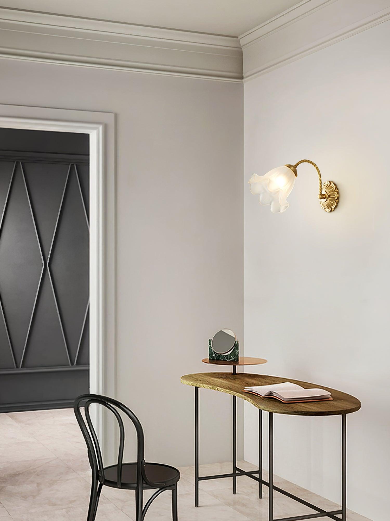 brass-floral-glass-sconce-anzaz--7