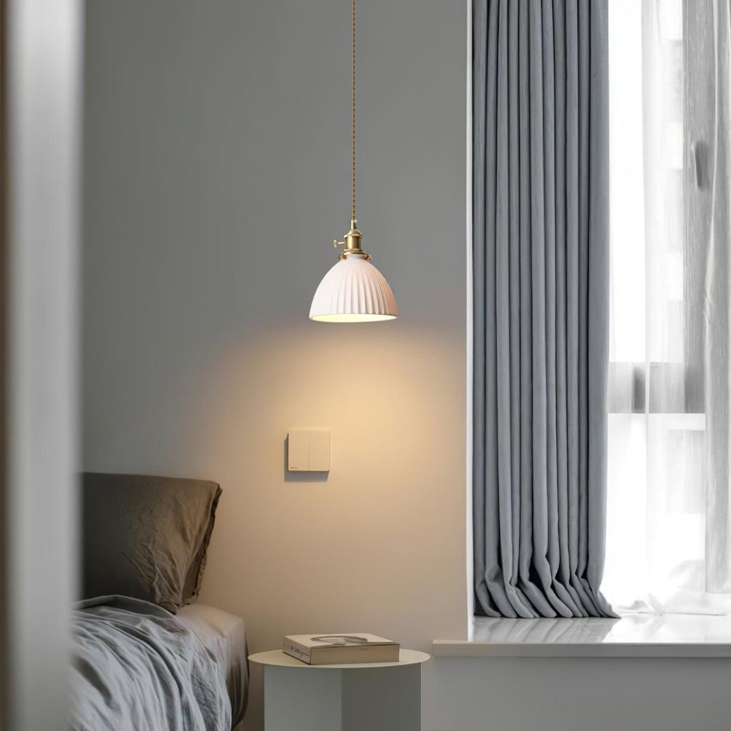 brass-pleated-ceramic-pendant-lamp-anzaz--7