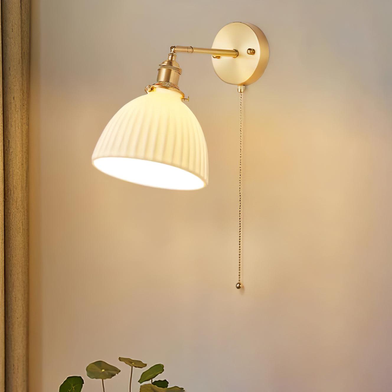 brass-pleated-ceramic-wall-lamp-anzaz--4