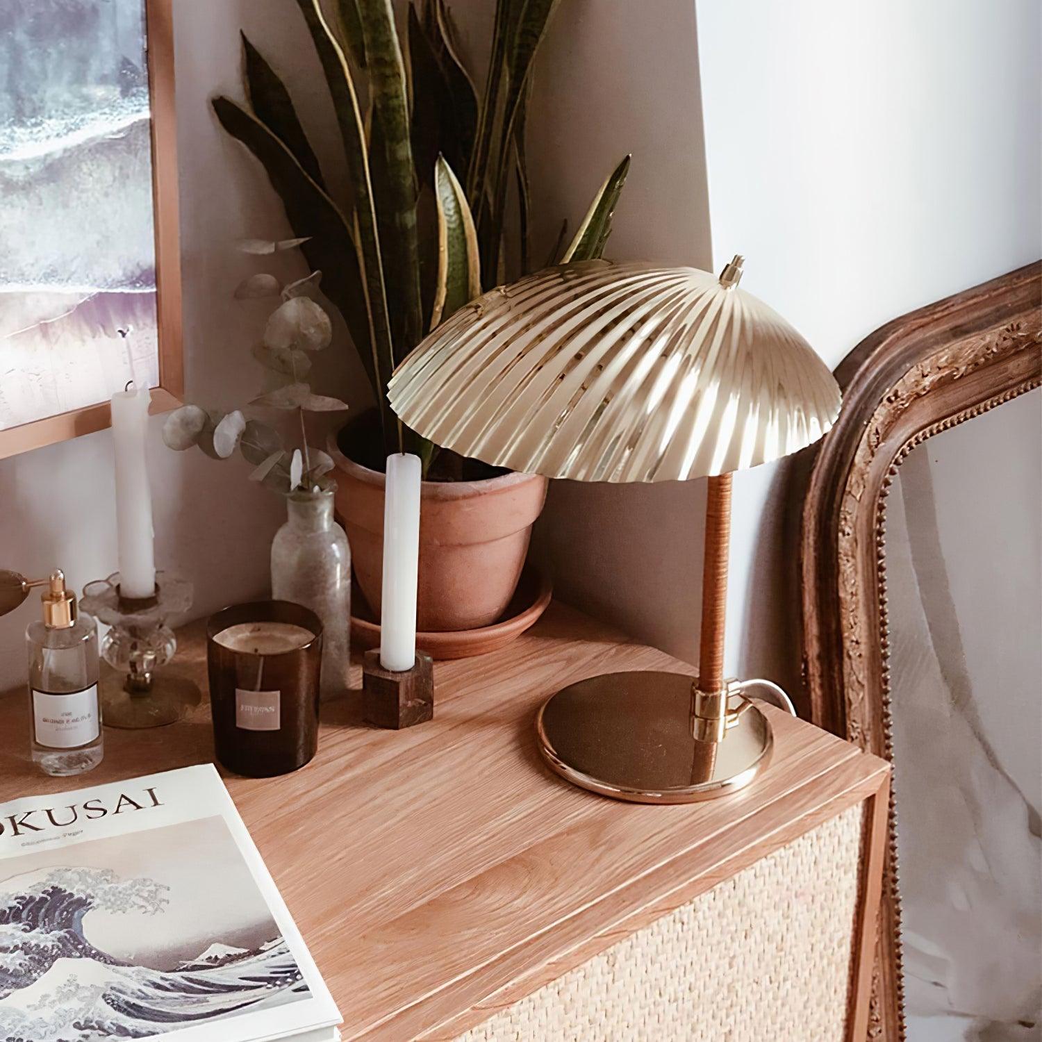 brass-shell-table-lamp-anzaz--14